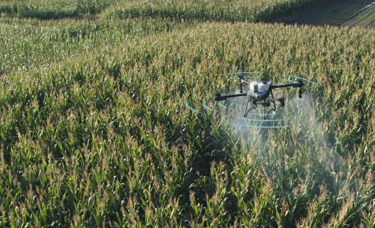 DJI Agras T25 (5.2 gal / 20L)